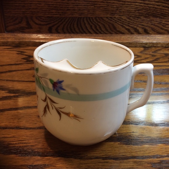 Remember Me
Carl Tielsch
Mustache Cup - Picture 1 of 5